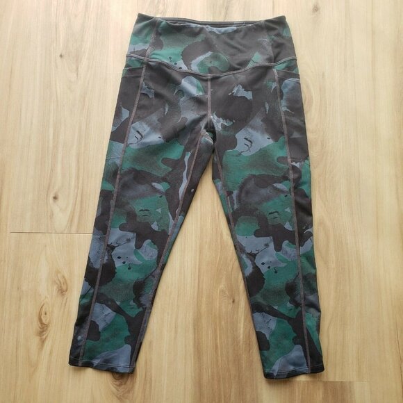 Zella High Rise Crop Leggings Green Camo Womens Medium - Picture 1 of 11